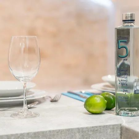 Fran Center Lägenhet