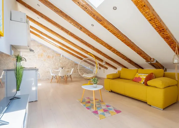 Διαμέρισμα Fran Center