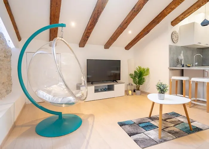 Διαμέρισμα Fran Center