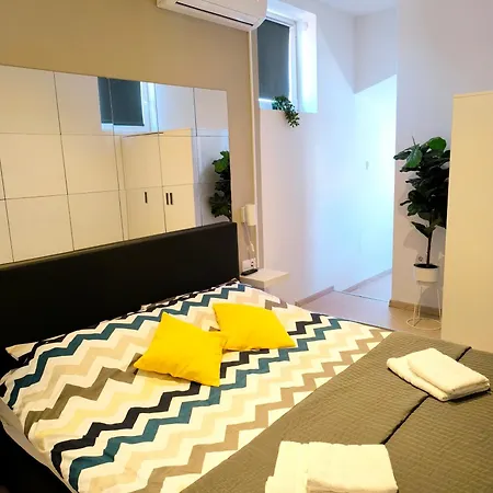 Fran Center Apartman Pula